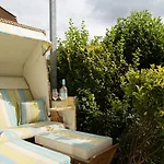 Captains Quarters 5 In *
